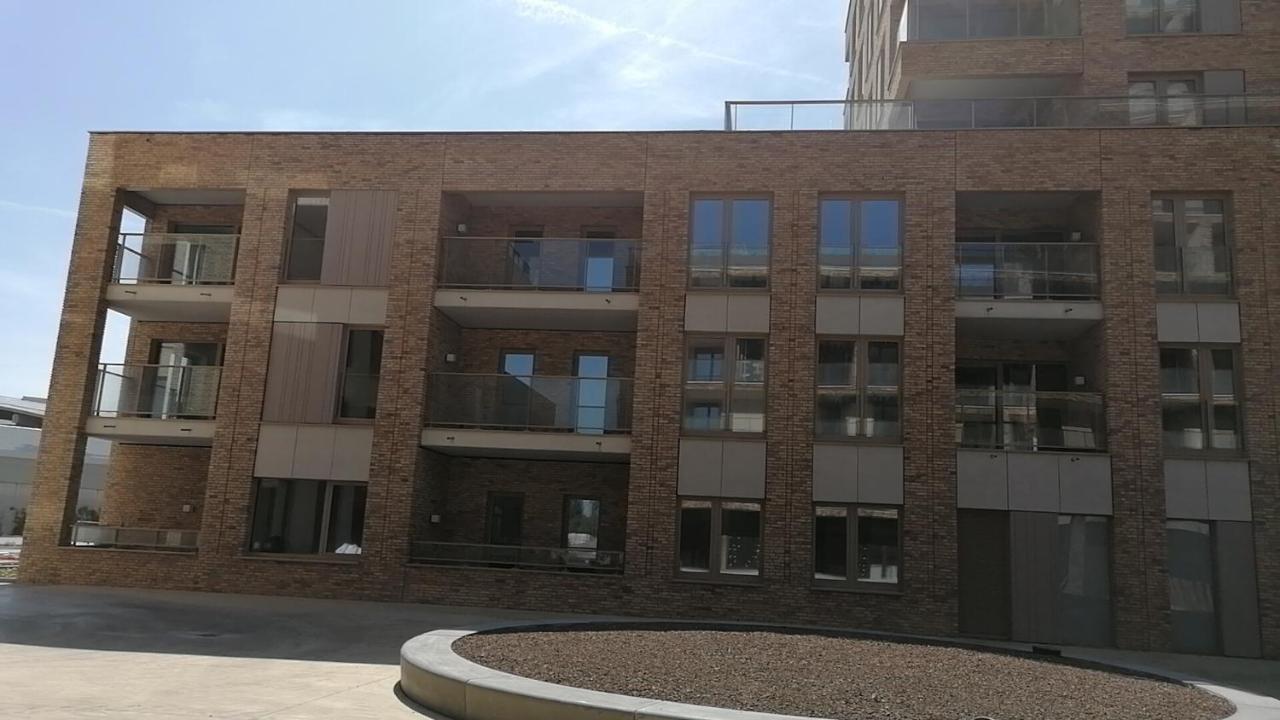 Bartine - Modern And Spacious Flat Near The Sea, Free Parking Space オステンド エクステリア 写真