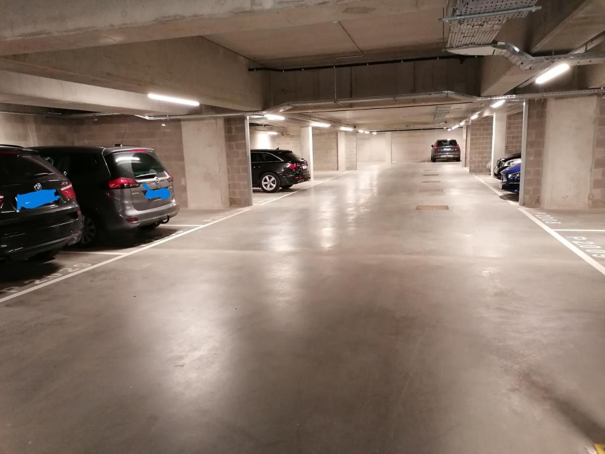 Bartine - Modern And Spacious Flat Near The Sea, Free Parking Space オステンド エクステリア 写真